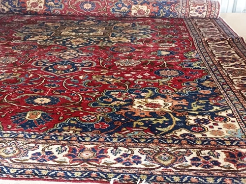 İncek Halı Yıkama Halı Yıkamada Kalite ve Hız: Güçlü Deterjan Hızlı Servis